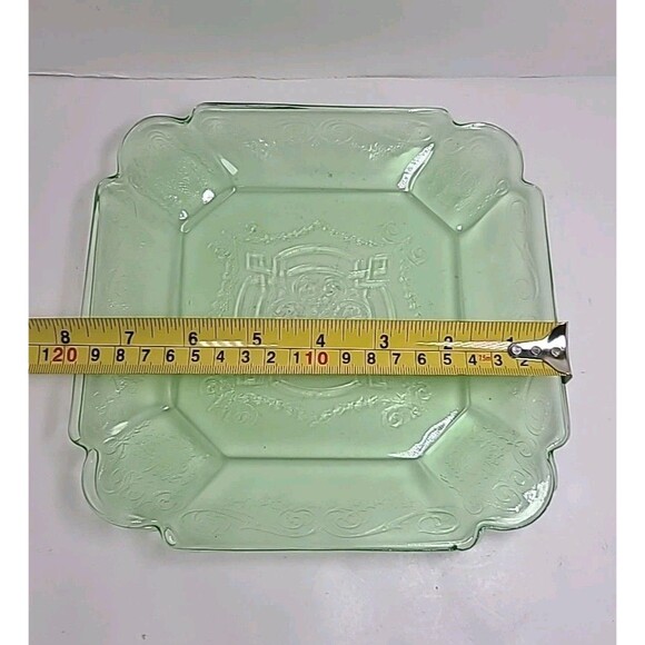 Vintage 2 Lorain Green Luncheon Plates By Indiana Glass 7.75" 1930's Chips - Picture 5 of 8